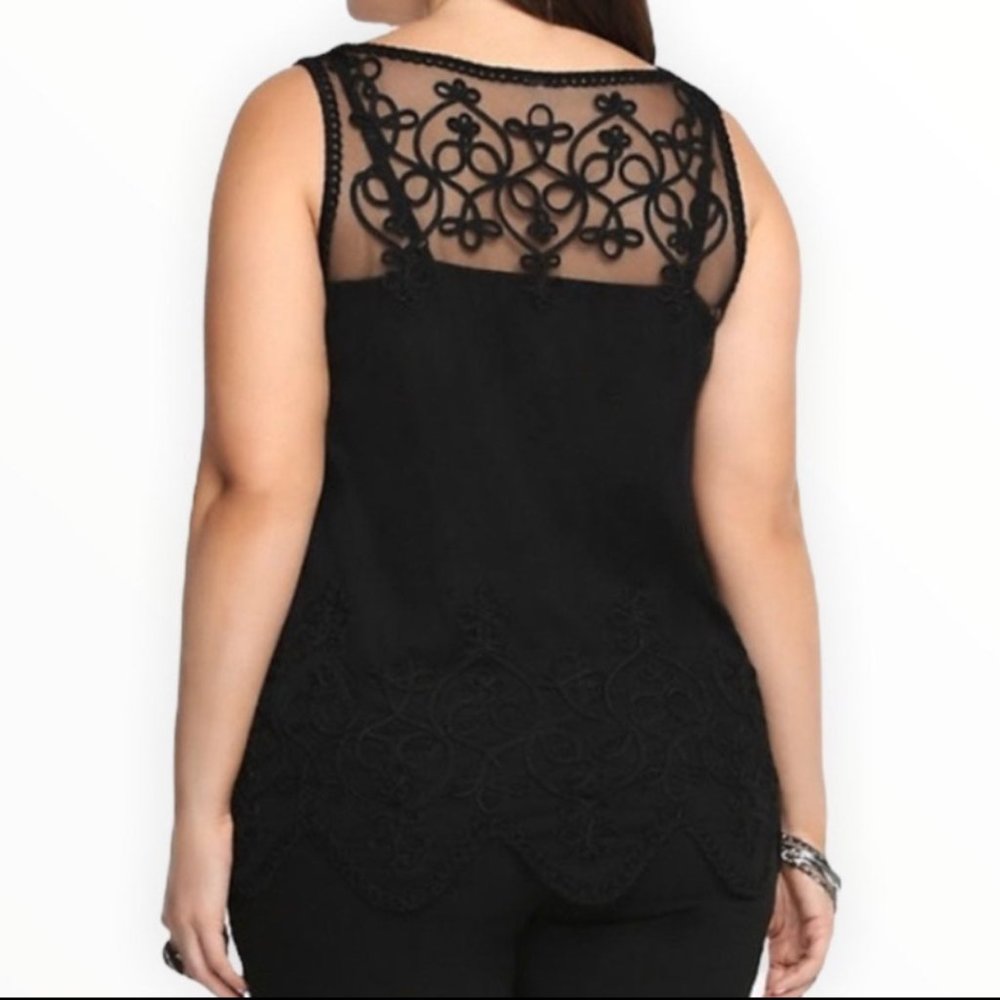 Torrid Size 0 Black Embroidered Mesh Tank Sleeveless Blouse with Scalloped Edge